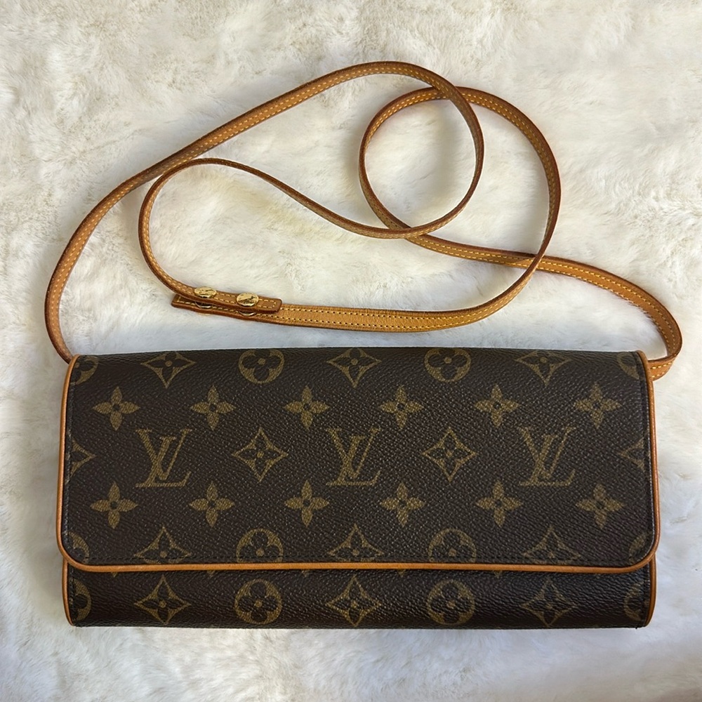 ❤️‍🔥Louis Vuitton GM Twin Pochette❤️‍🔥